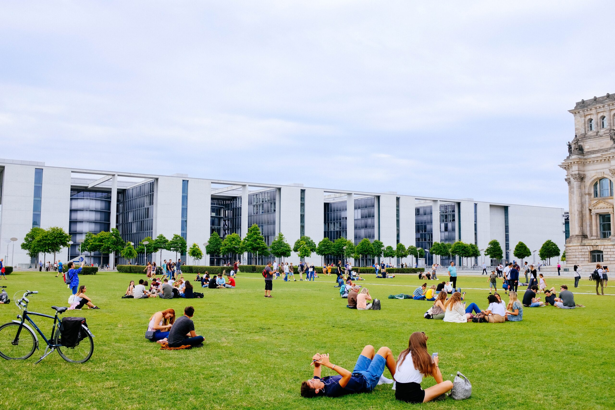 campus-lawn